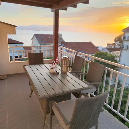 Apartament Luca *