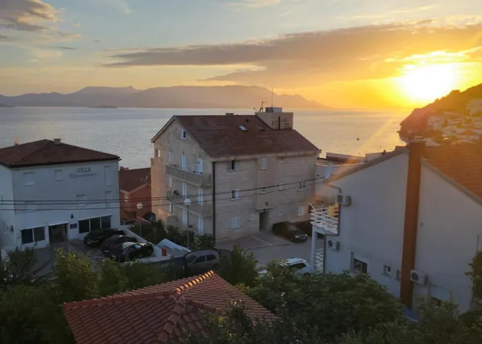 Apartament Luca Komarna